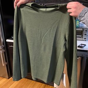Lululemon Shift Stitch Crew. Heathered Green Twill. Never worn. Size L.